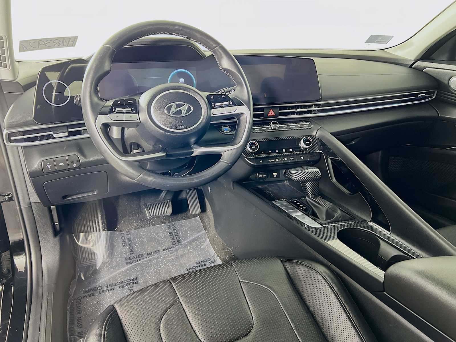 2023 Hyundai Elantra Limited - Photo 9