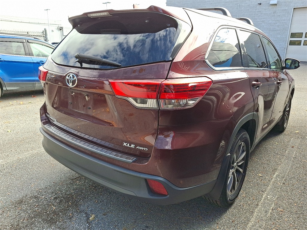 2019 Toyota Highlander XLE - Photo 7