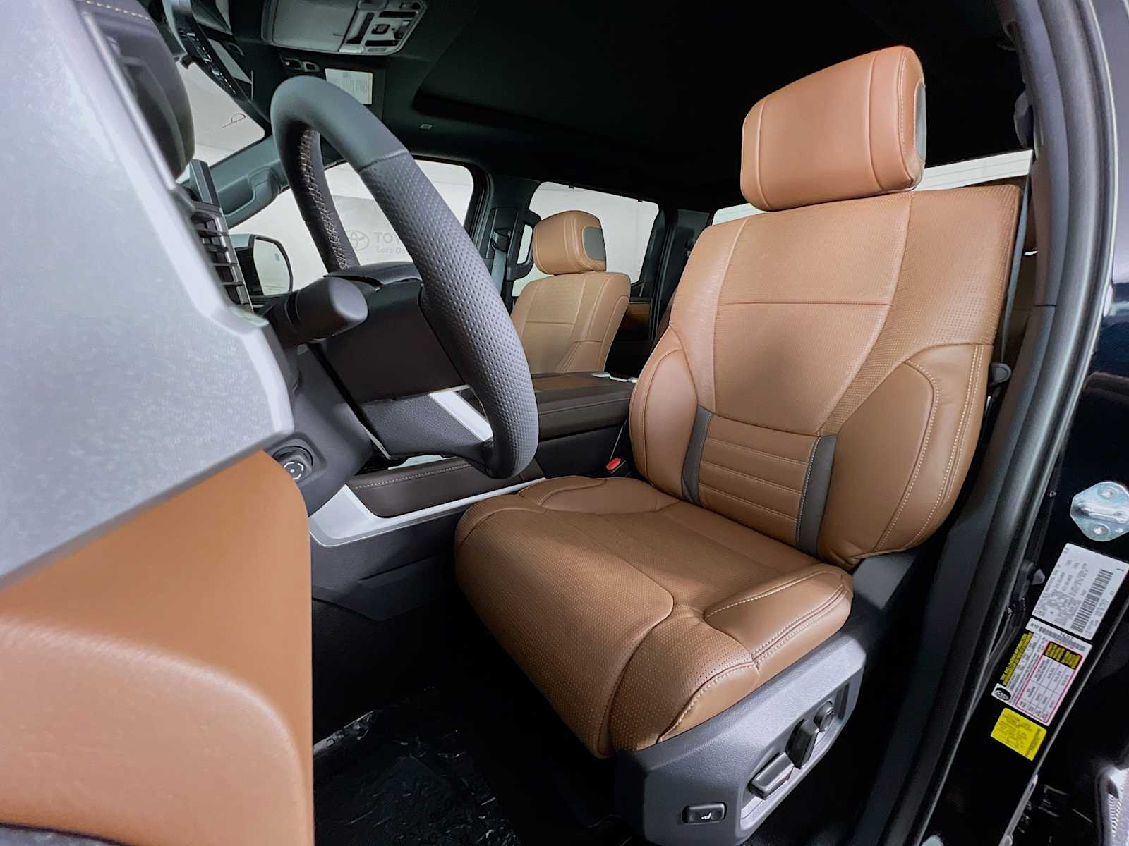 2025 Toyota Tundra 1794 Edition - Photo 12