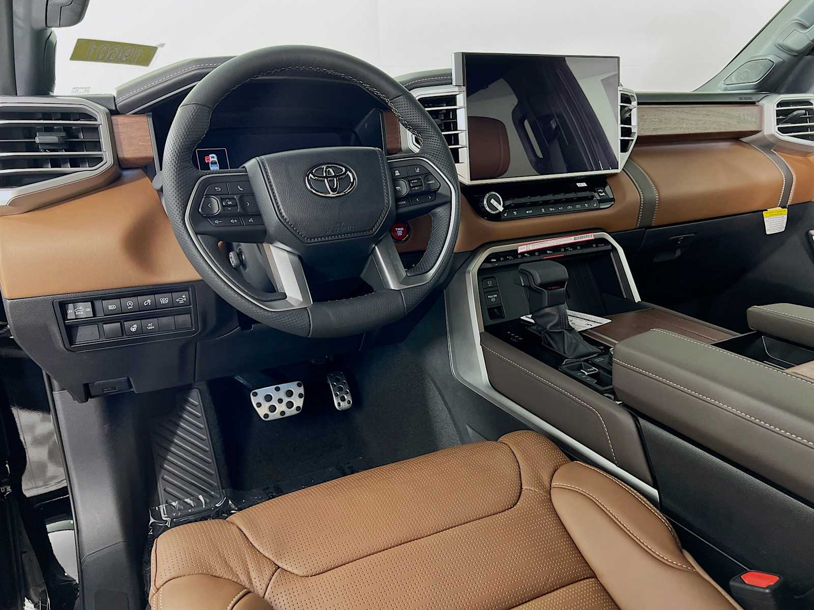 2025 Toyota Tundra 1794 Edition - Photo 6