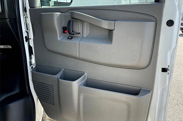2019 Chevrolet Express 2500 Work Van - Photo 12