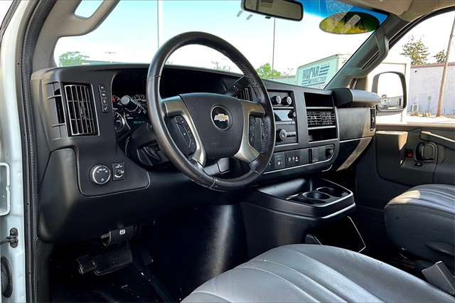 2019 Chevrolet Express 2500 Work Van - Photo 8