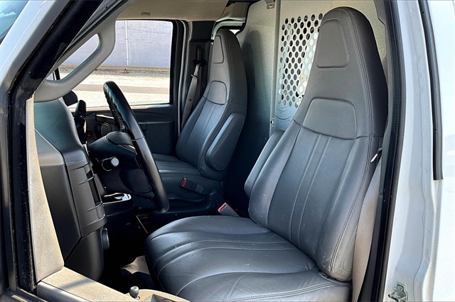 2019 Chevrolet Express 2500 Work Van - Photo 10