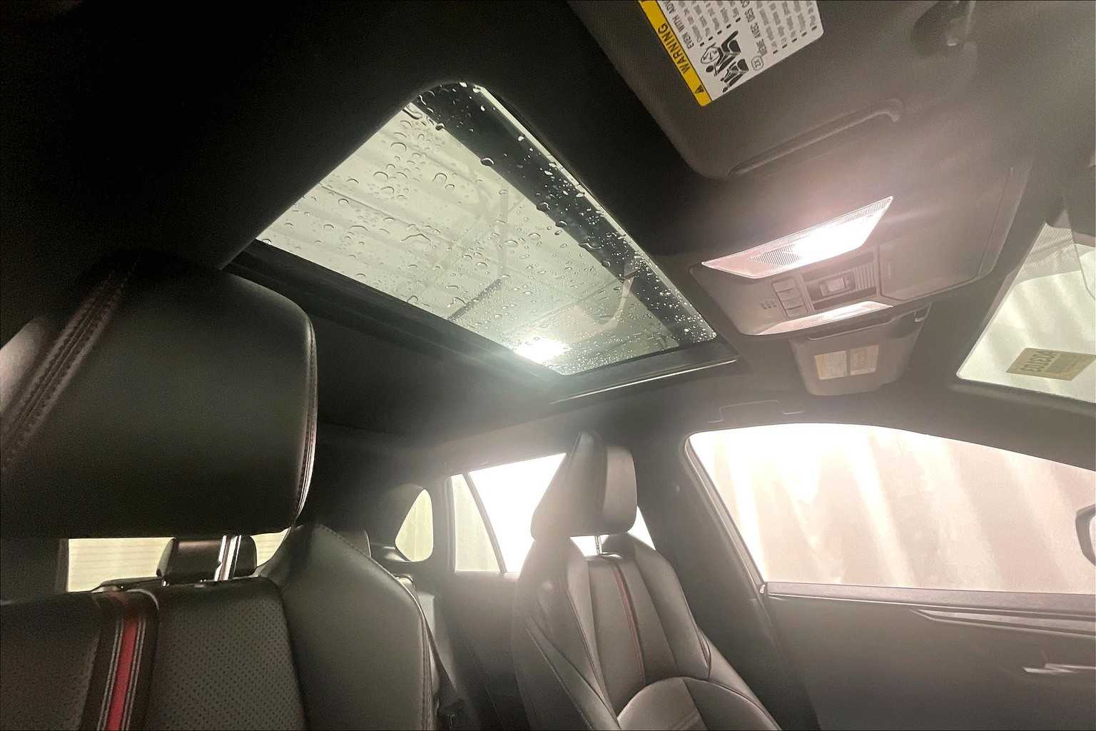 2022 Toyota RAV4 Prime XSE - Photo 23