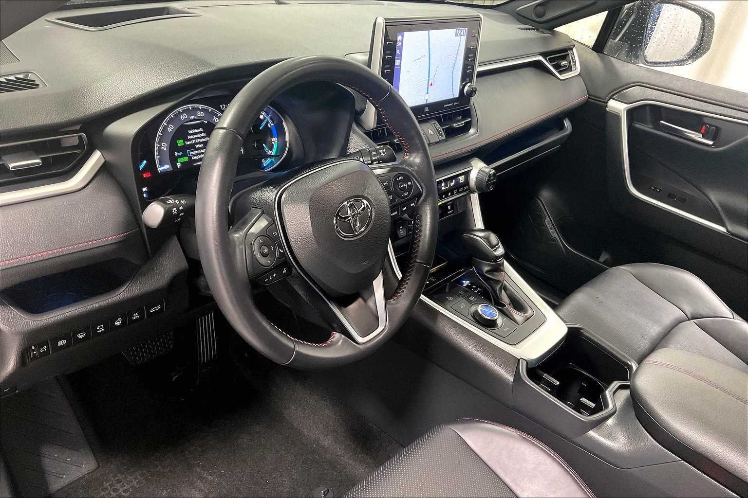 2022 Toyota RAV4 Prime XSE - Photo 8