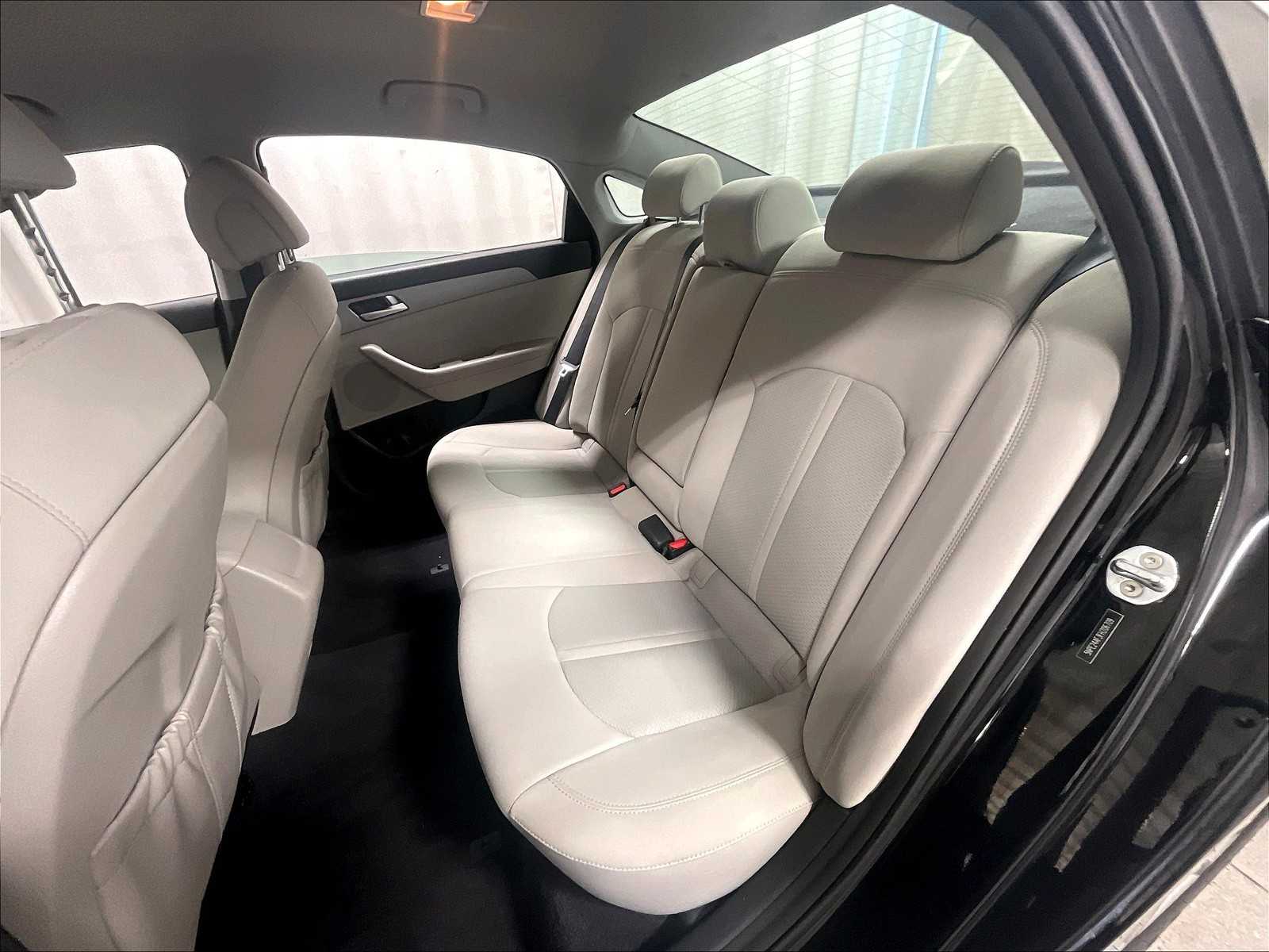 2015 Hyundai Sonata 2.4L SE - Photo 15