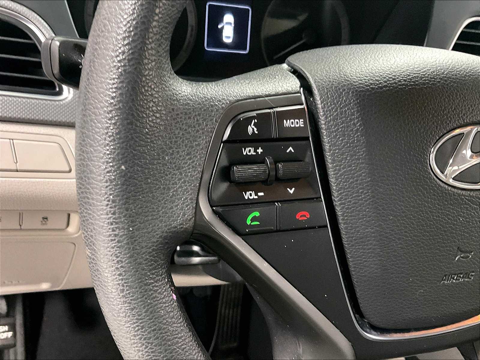 2015 Hyundai Sonata 2.4L SE - Photo 21
