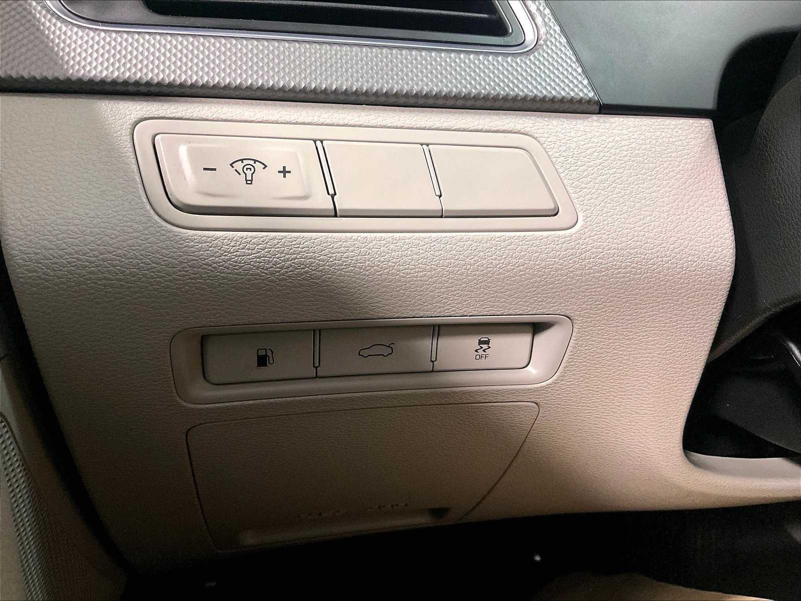 2015 Hyundai Sonata 2.4L SE - Photo 24