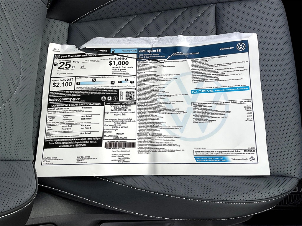 2025 Volkswagen Tiguan 2.0T SE - Photo 17