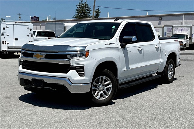2023 Chevrolet Silverado 1500 LT - Photo 2