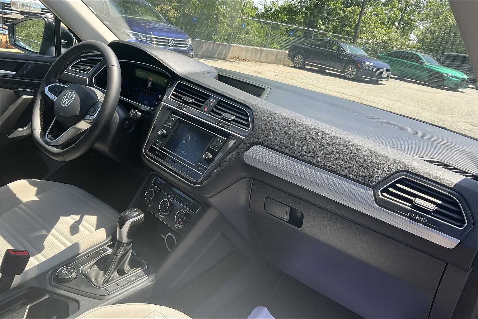 2024 Volkswagen Tiguan S - Photo 14