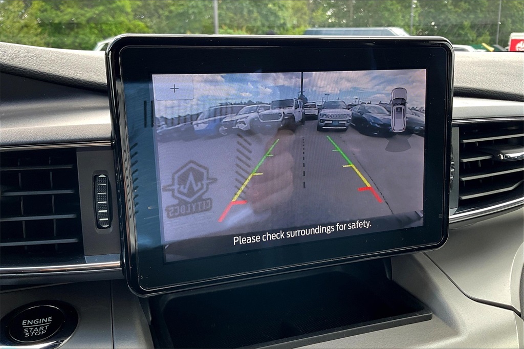 2023 Ford Explorer XLT - Photo 19