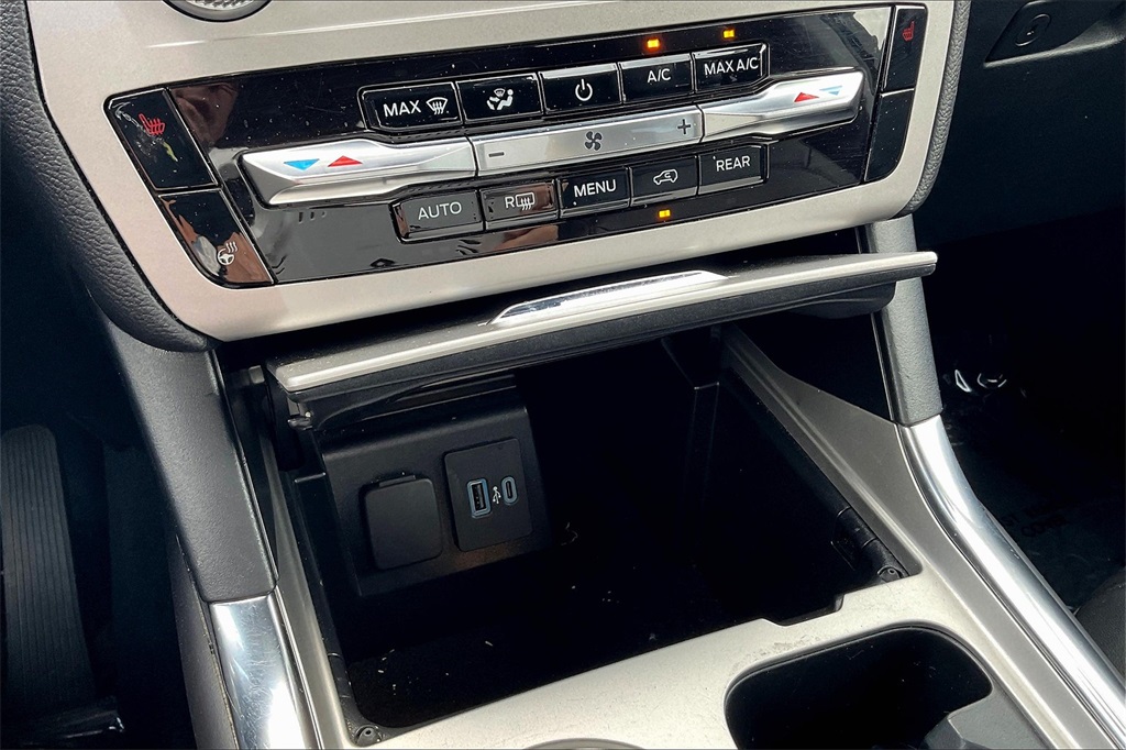 2023 Ford Explorer XLT - Photo 26