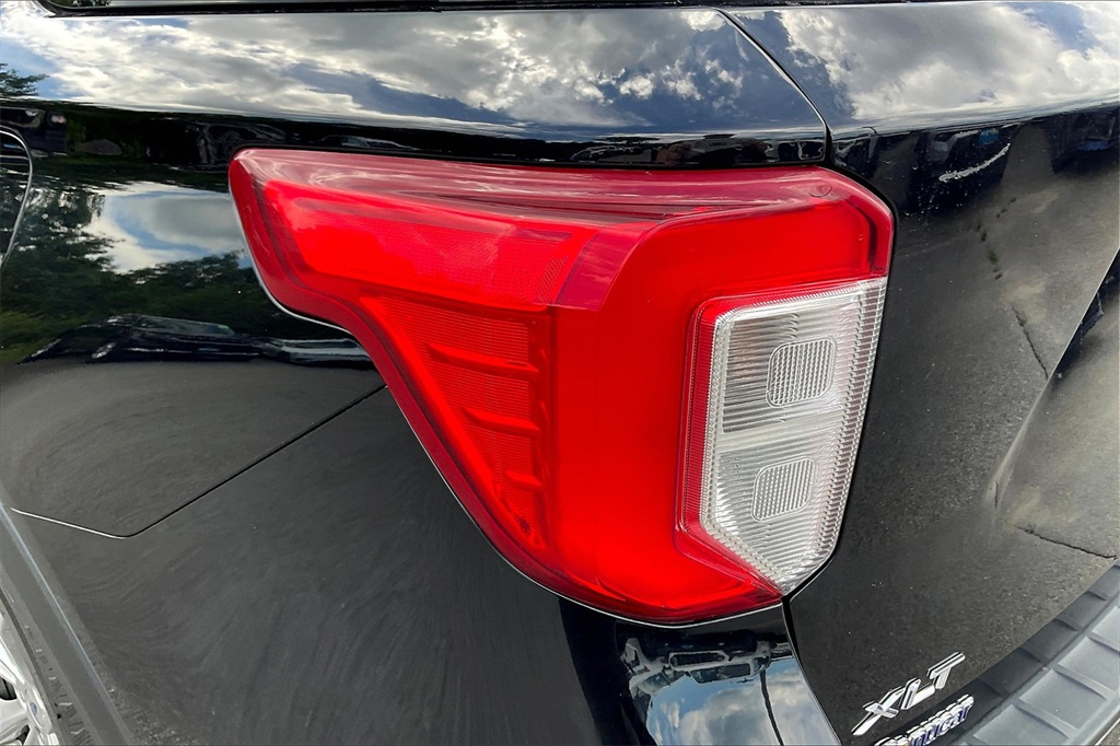 2023 Ford Explorer XLT - Photo 32