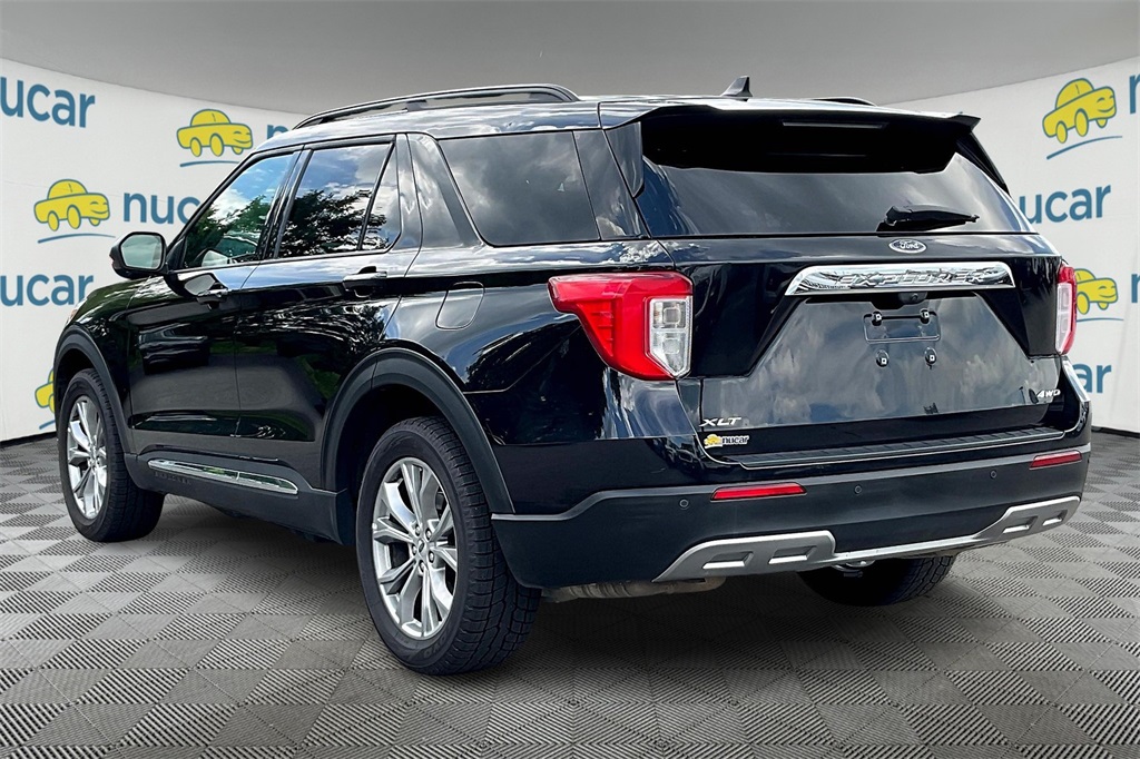 2023 Ford Explorer XLT - Photo 4