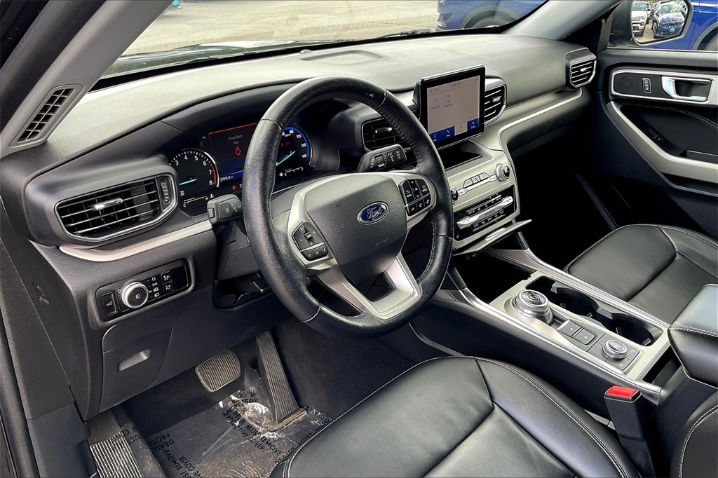 2023 Ford Explorer XLT - Photo 8