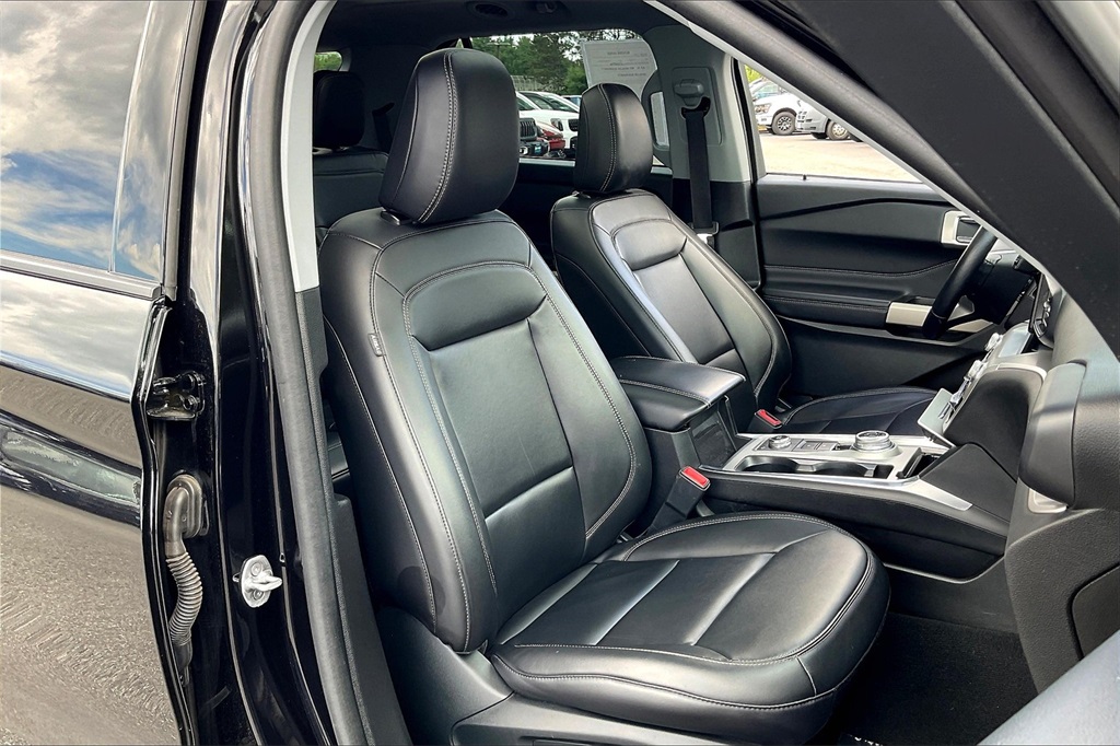 2023 Ford Explorer XLT - Photo 10