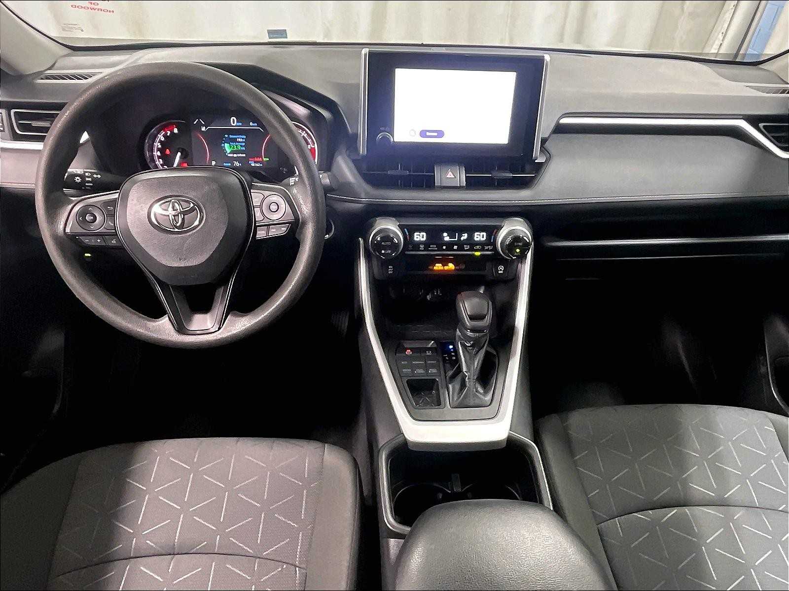 2023 Toyota RAV4 XLE - Photo 22