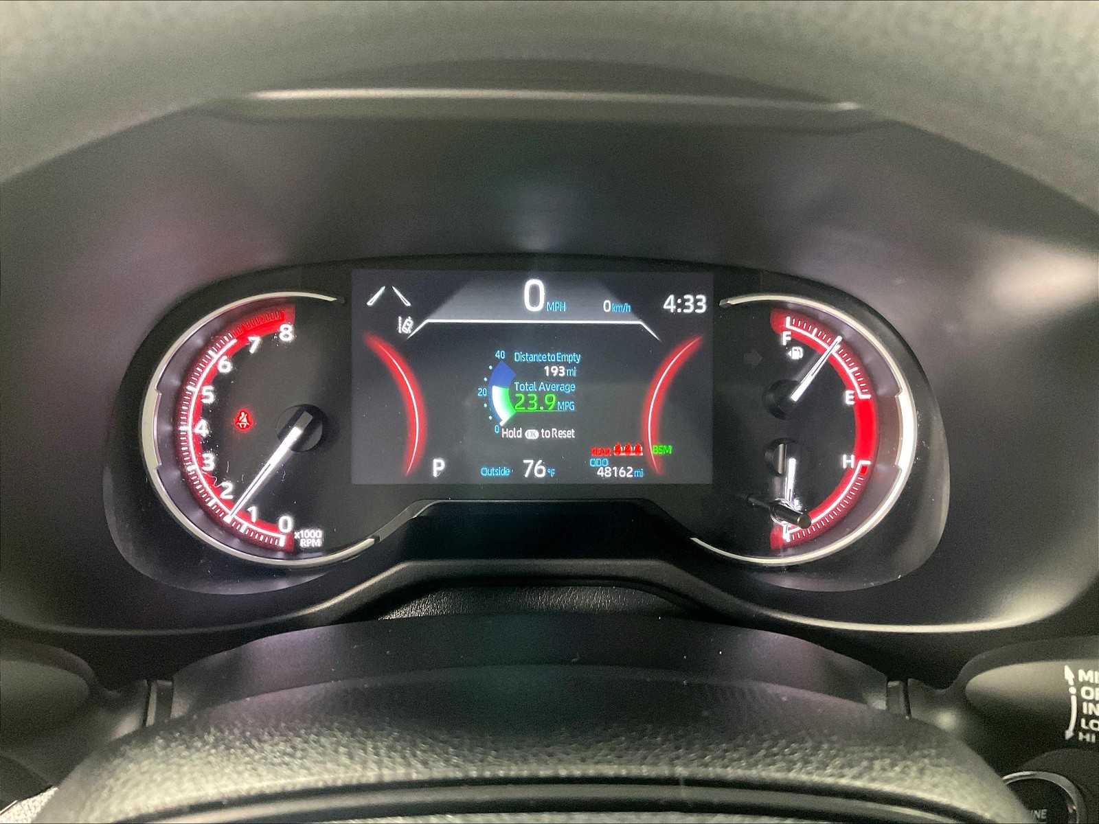 2023 Toyota RAV4 XLE - Photo 25