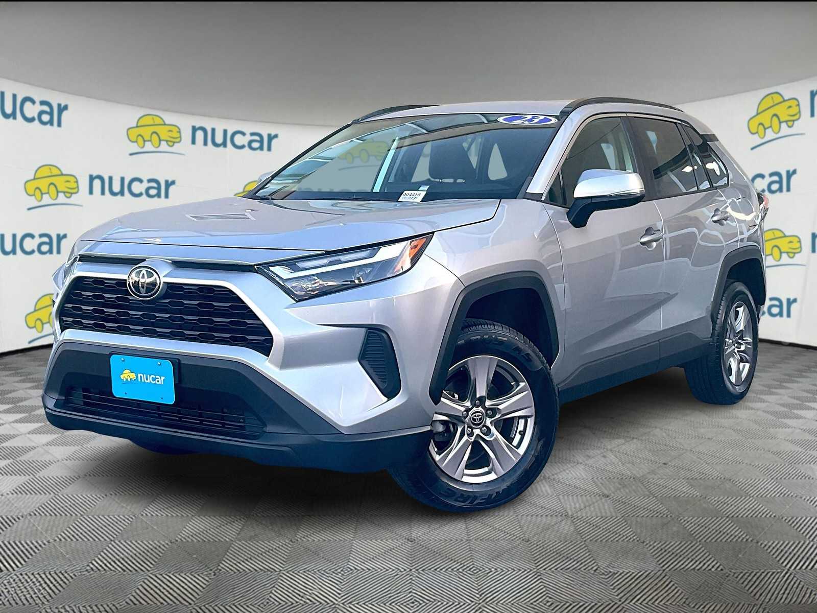 2023 Toyota RAV4 XLE - Photo 3