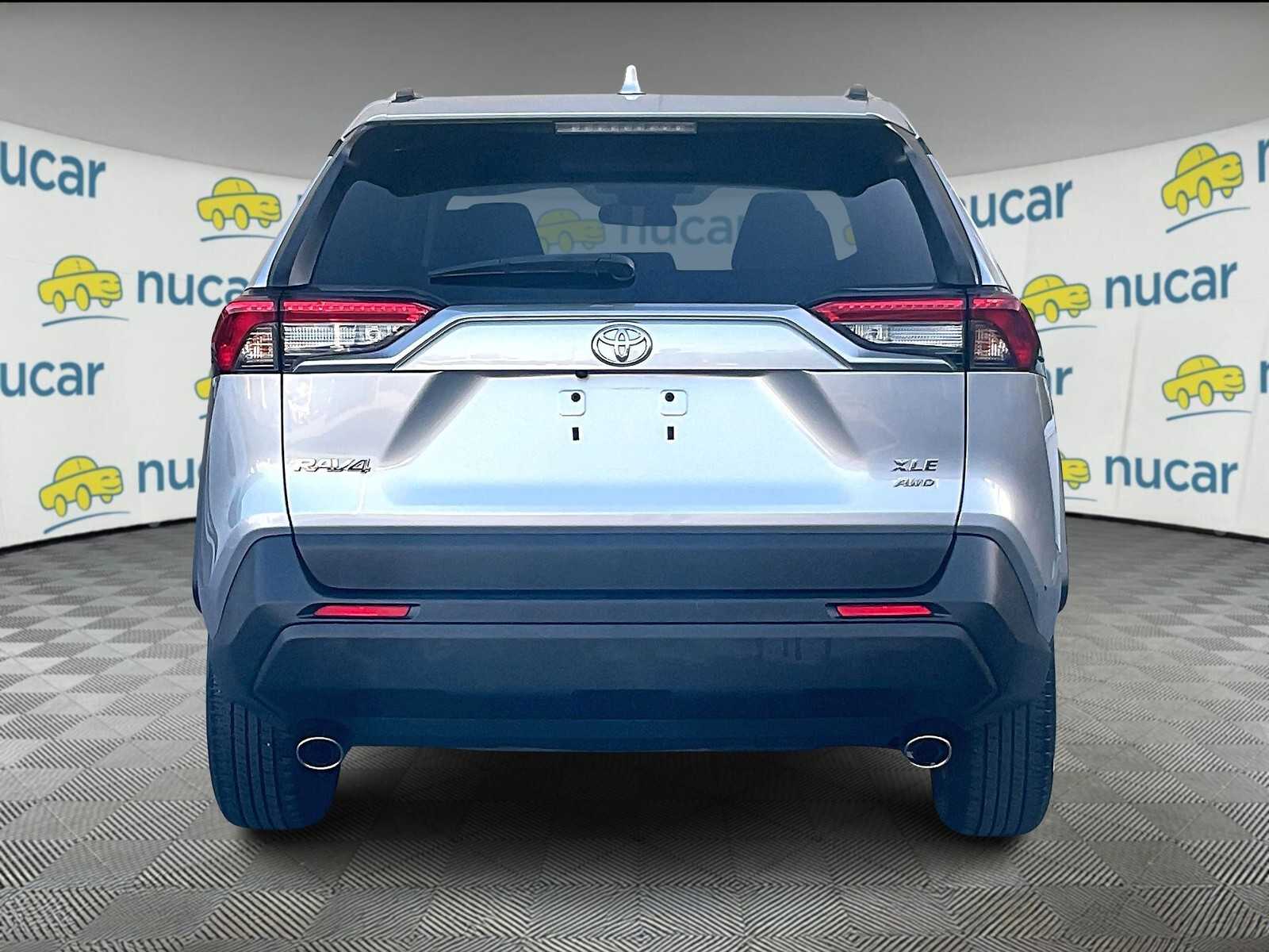2023 Toyota RAV4 XLE - Photo 5
