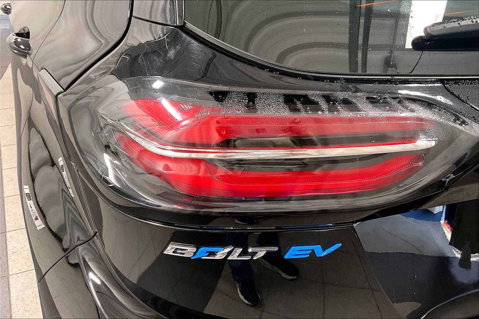2023 Chevrolet Bolt EV 1LT - Photo 33