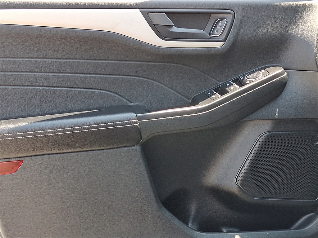 2022 Ford Escape SE - Photo 13
