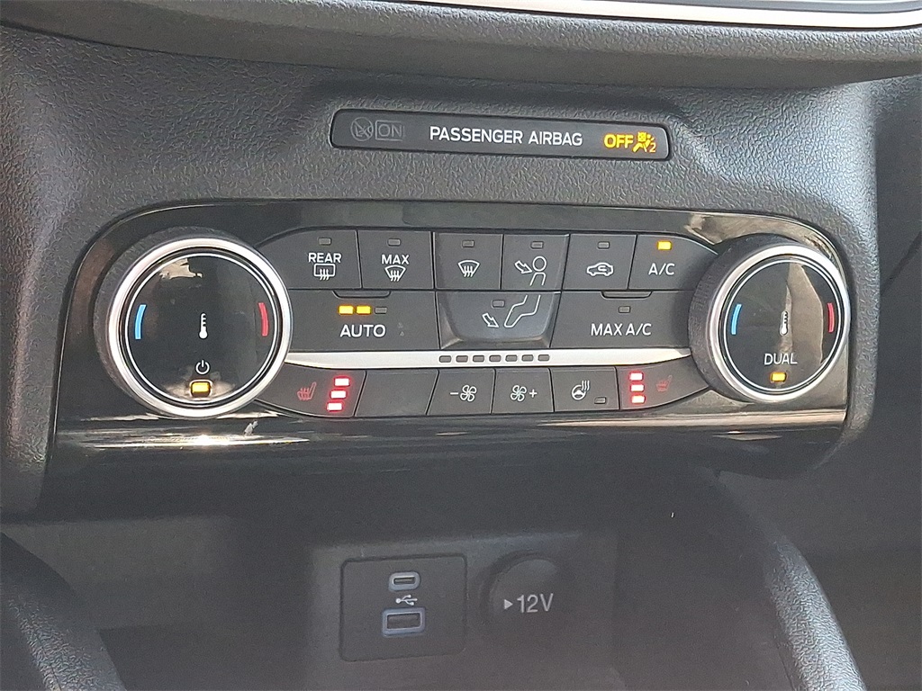 2022 Ford Escape SE - Photo 16