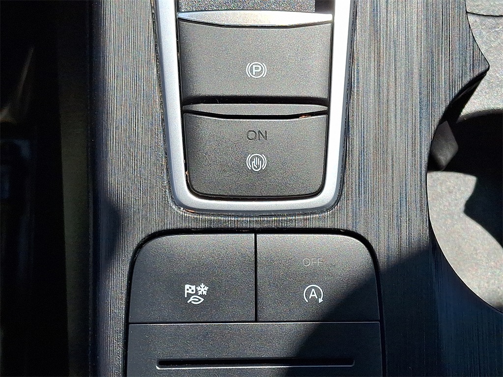 2022 Ford Escape SE - Photo 23