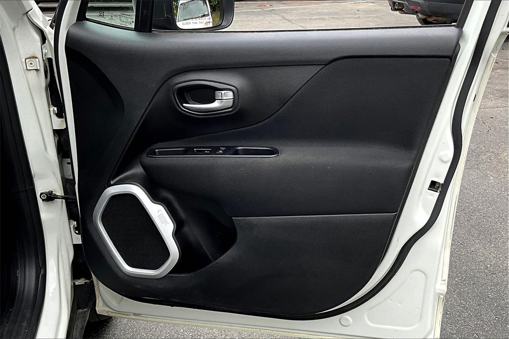 2019 Jeep Renegade Sport - Photo 12