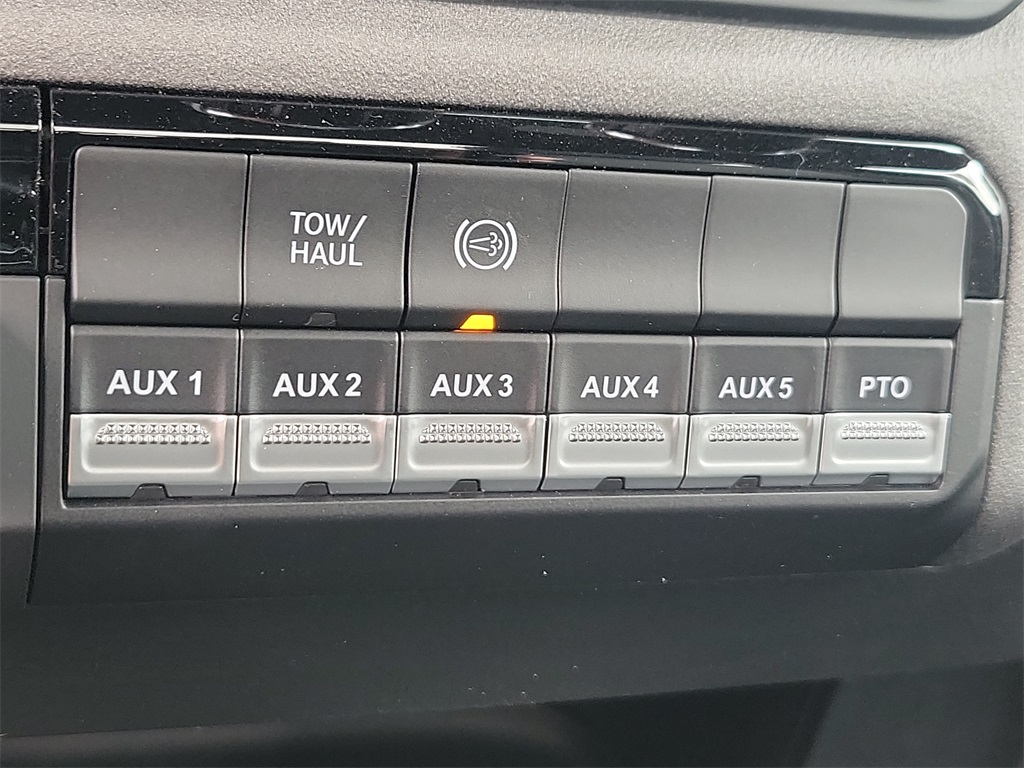 2024 Ram 5500HD Tradesman - Photo 18