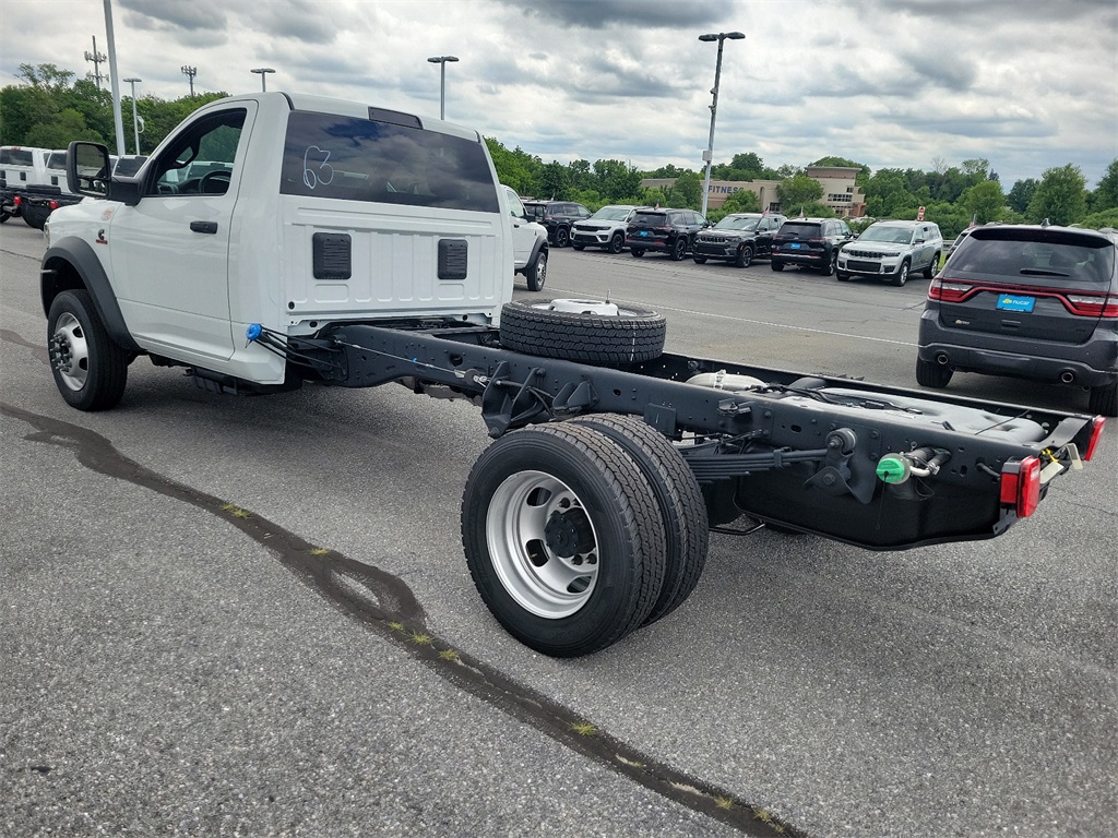 2024 Ram 5500HD Tradesman - Photo 4