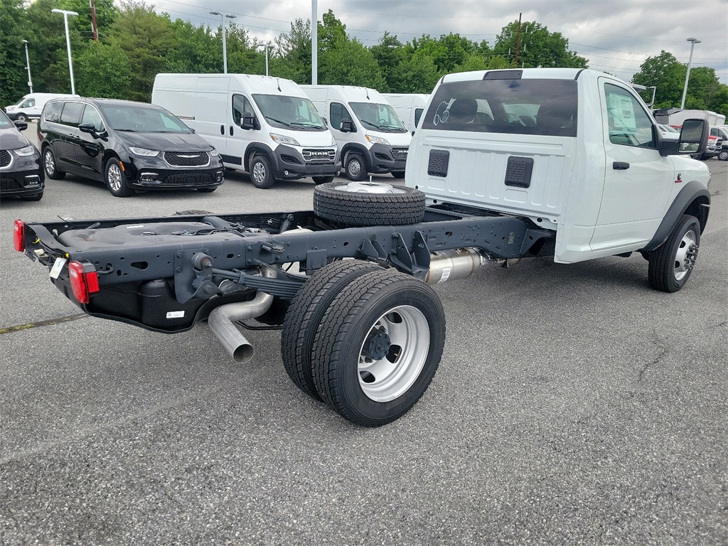 2024 Ram 5500HD Tradesman - Photo 6