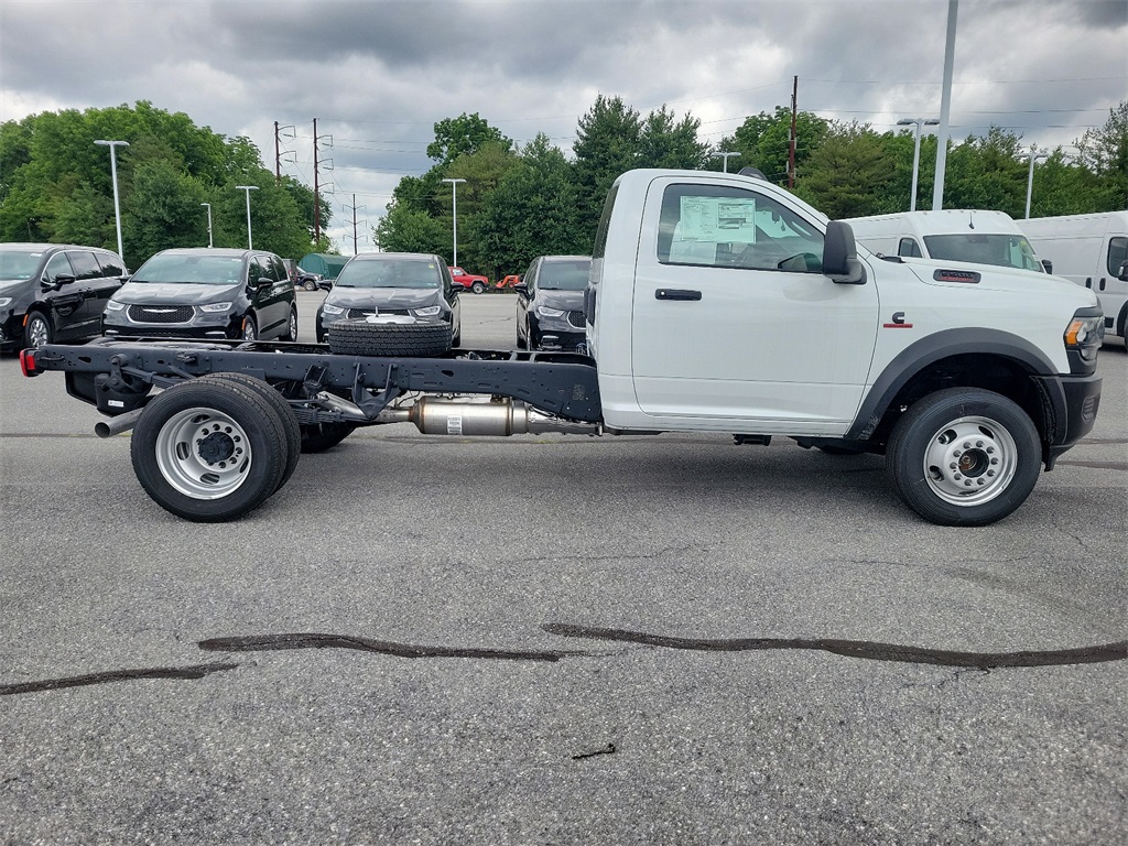 2024 Ram 5500HD Tradesman - Photo 7