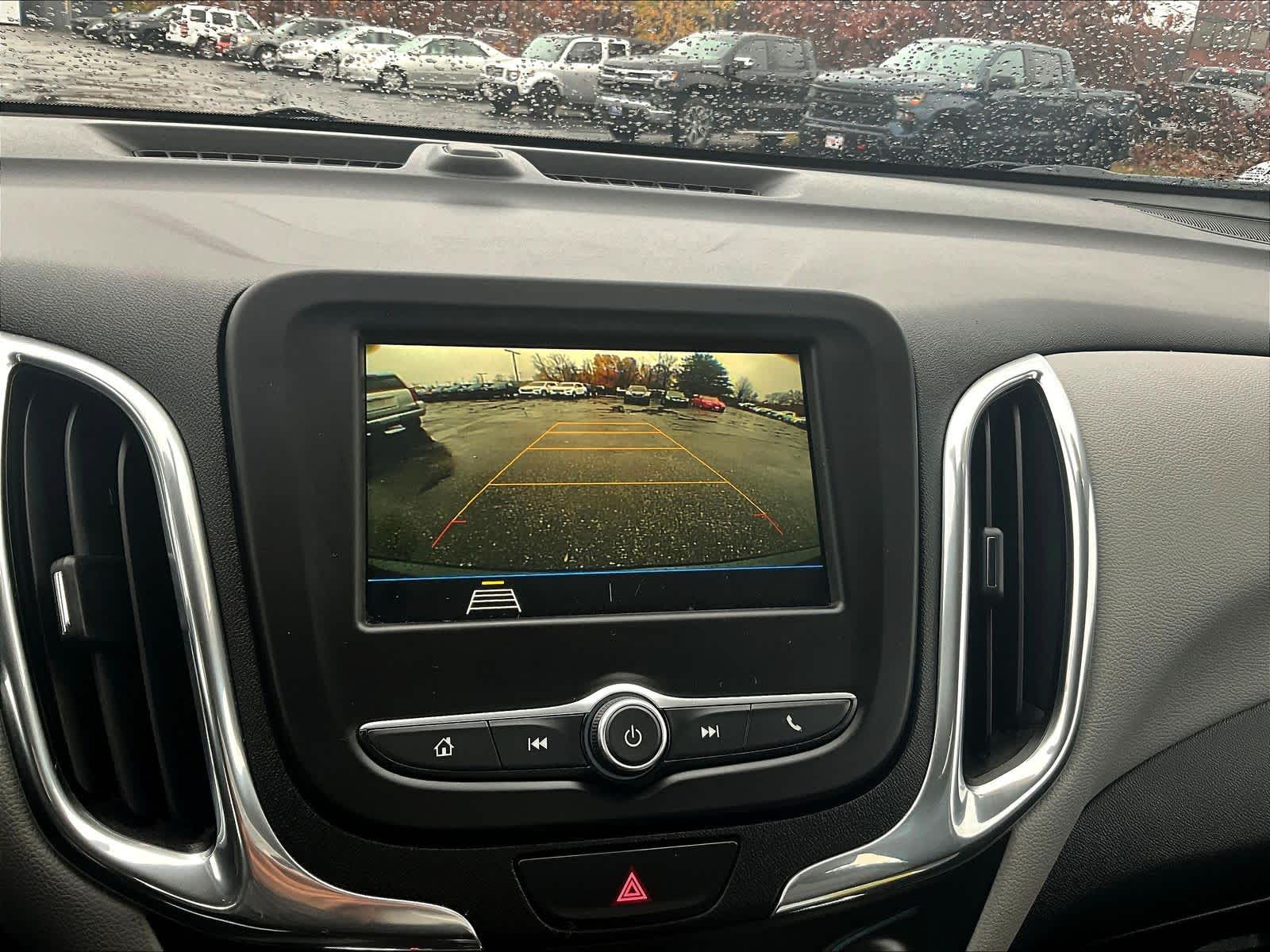 2019 Chevrolet Equinox LS - Photo 18