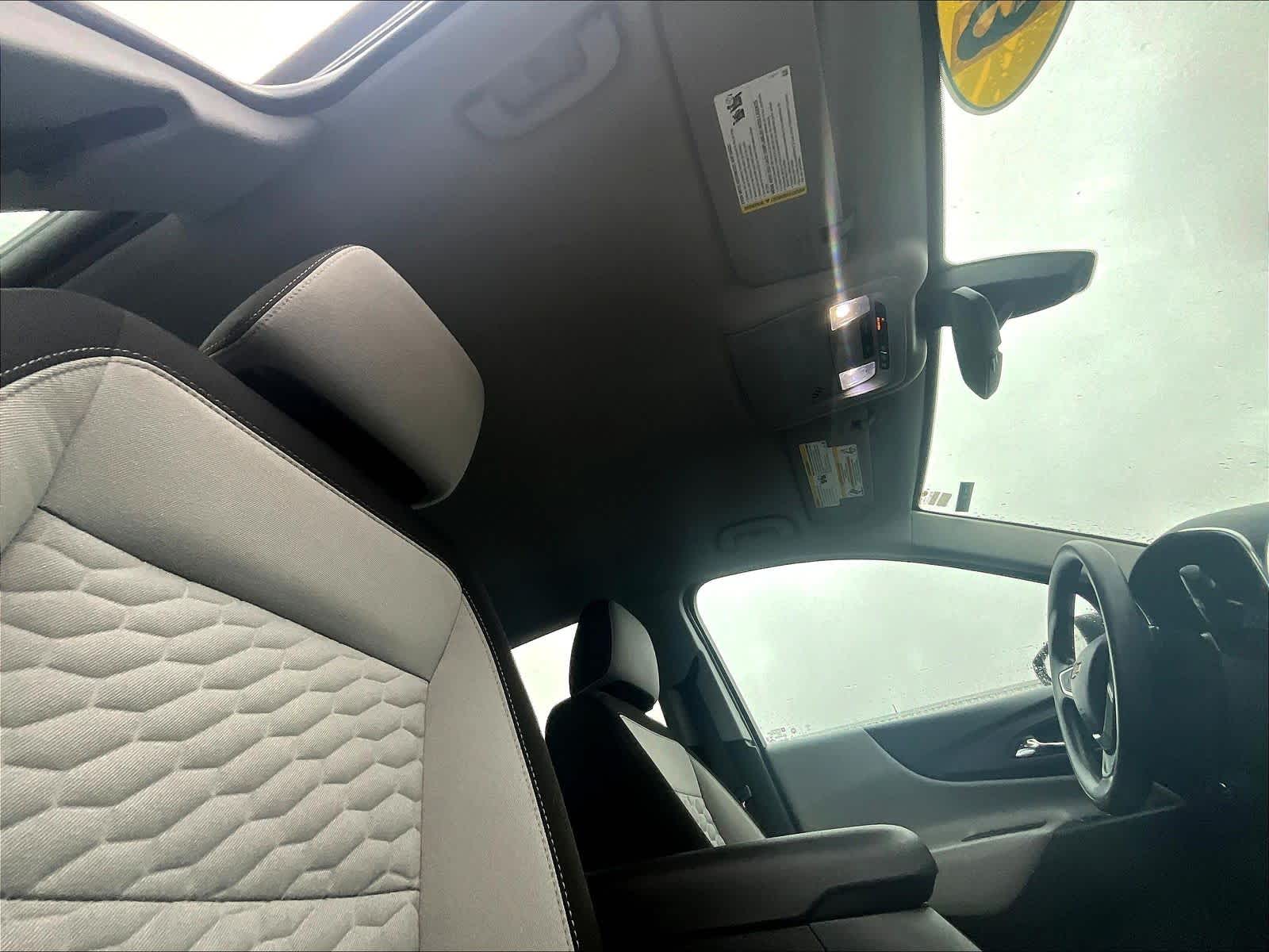 2019 Chevrolet Equinox LS - Photo 22