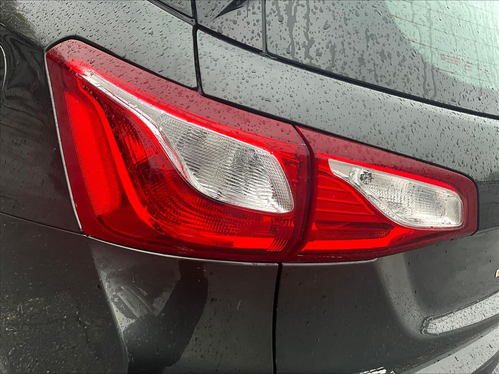 2019 Chevrolet Equinox LS - Photo 32