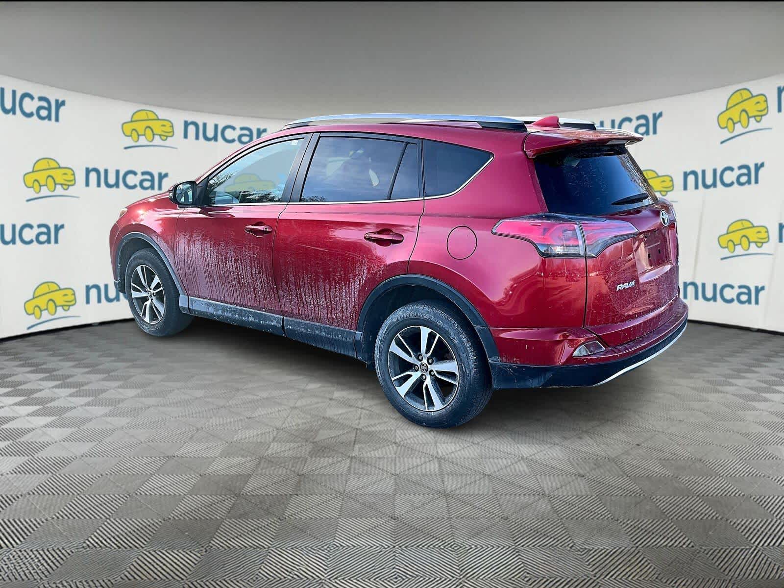 2017 Toyota RAV4 XLE - Photo 3