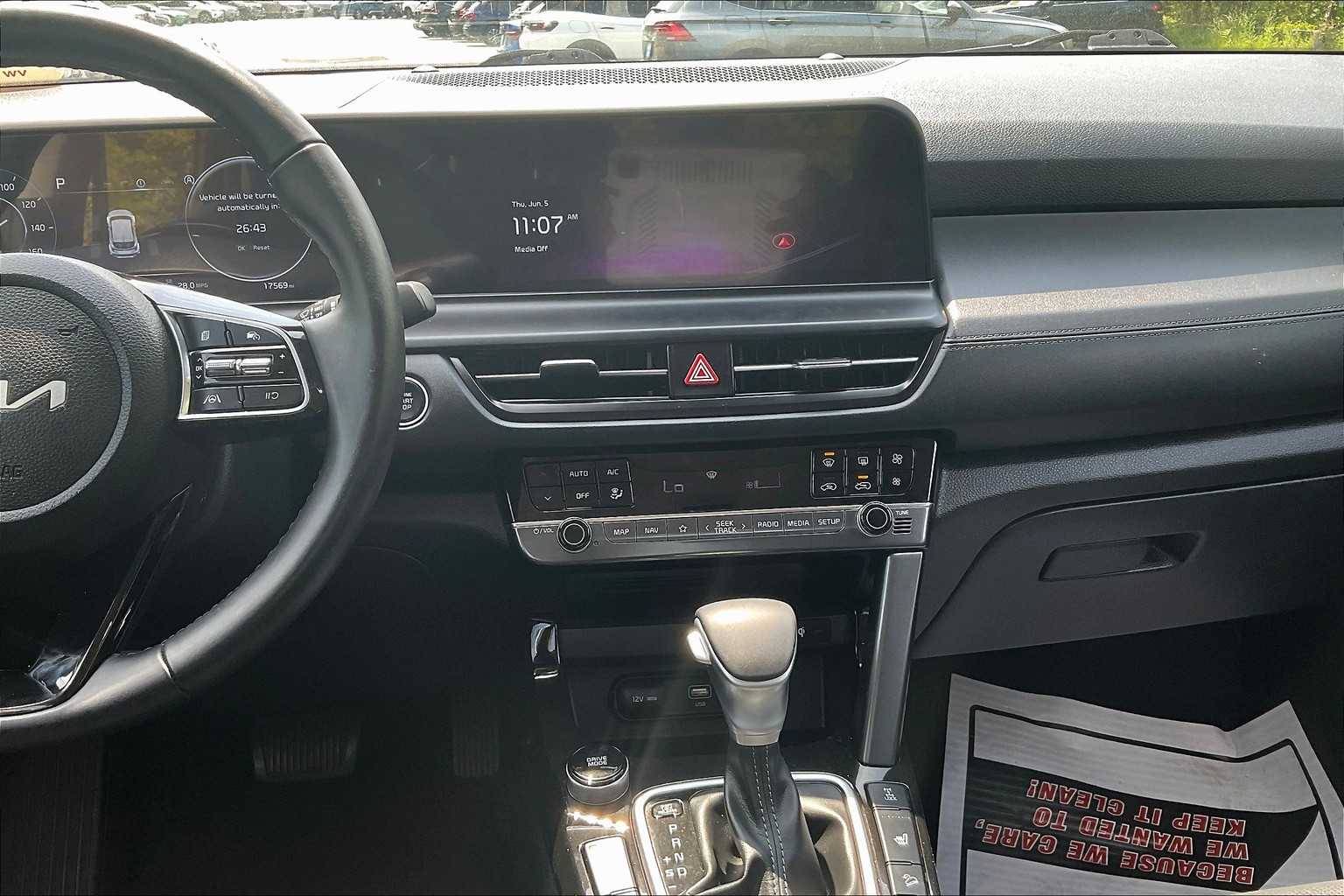 2024 Kia Seltos EX - Photo 18