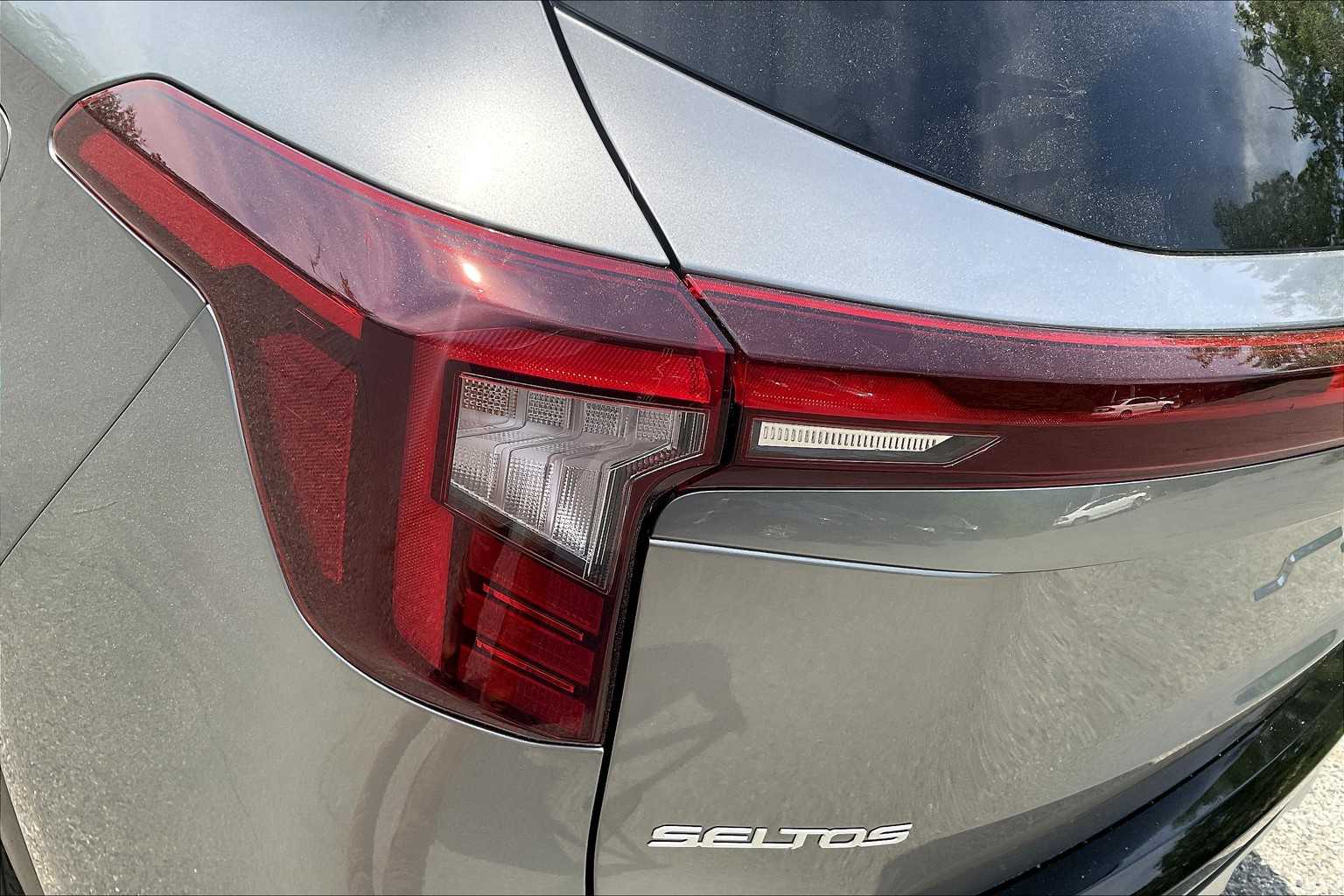2024 Kia Seltos EX - Photo 34