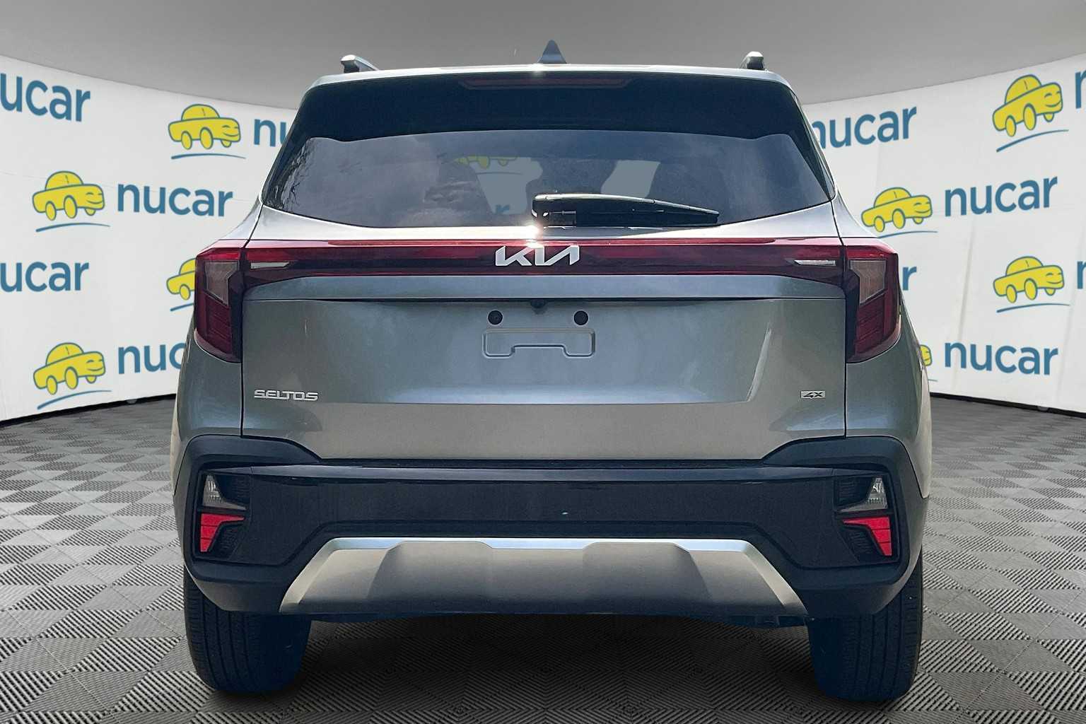2024 Kia Seltos EX - Photo 5