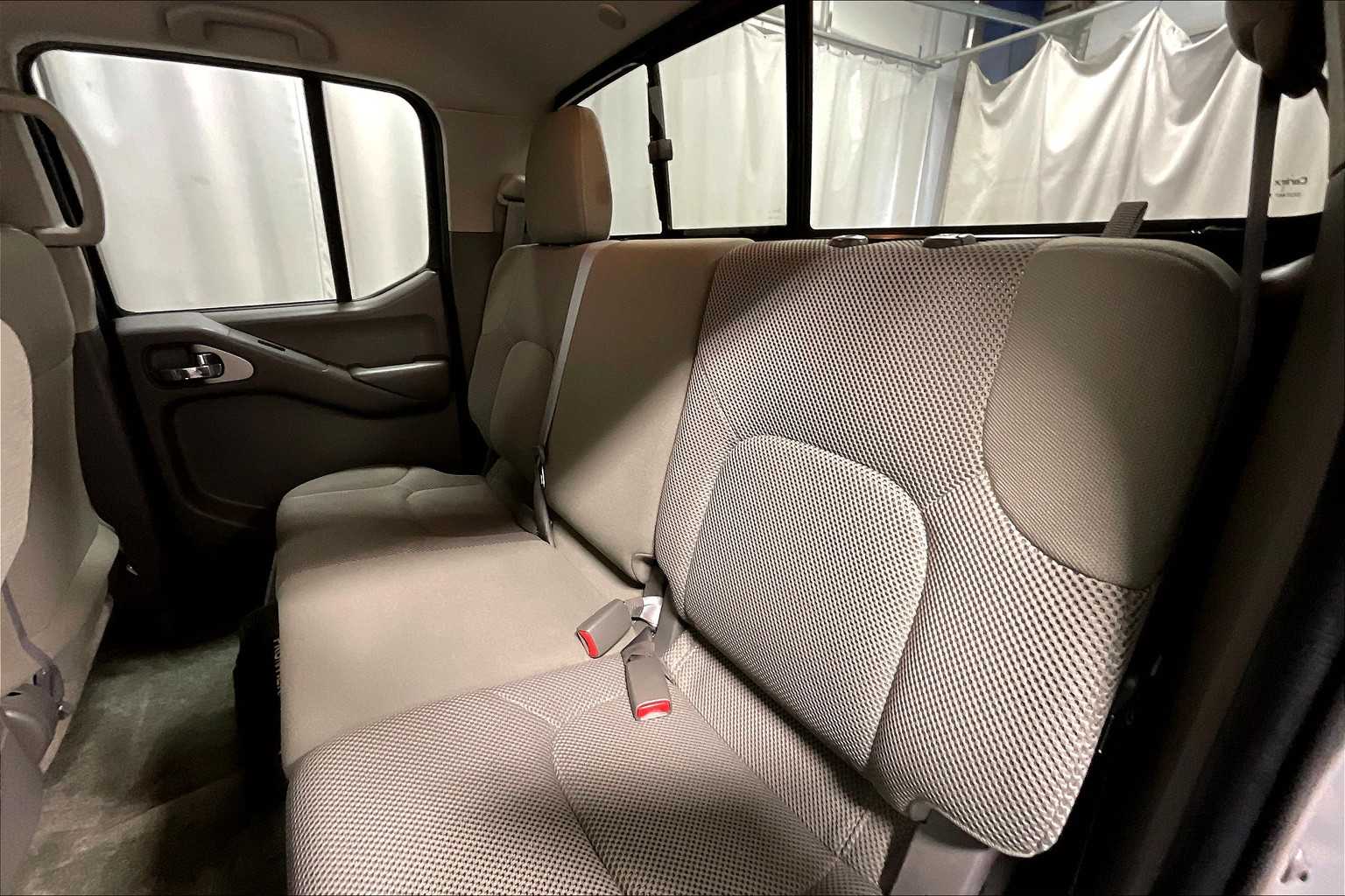 2018 Nissan Frontier SV V6 - Photo 15