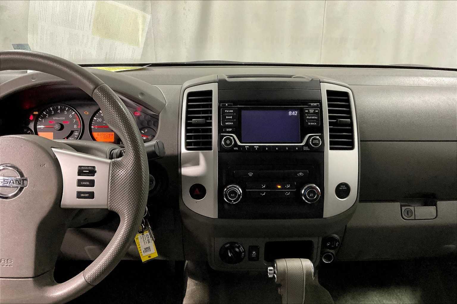 2018 Nissan Frontier SV V6 - Photo 18