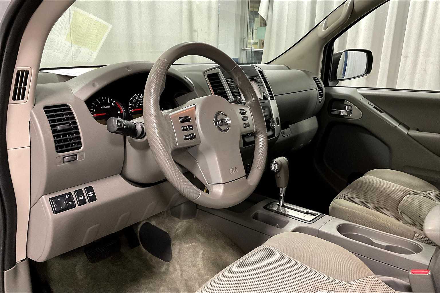 2018 Nissan Frontier SV V6 - Photo 8