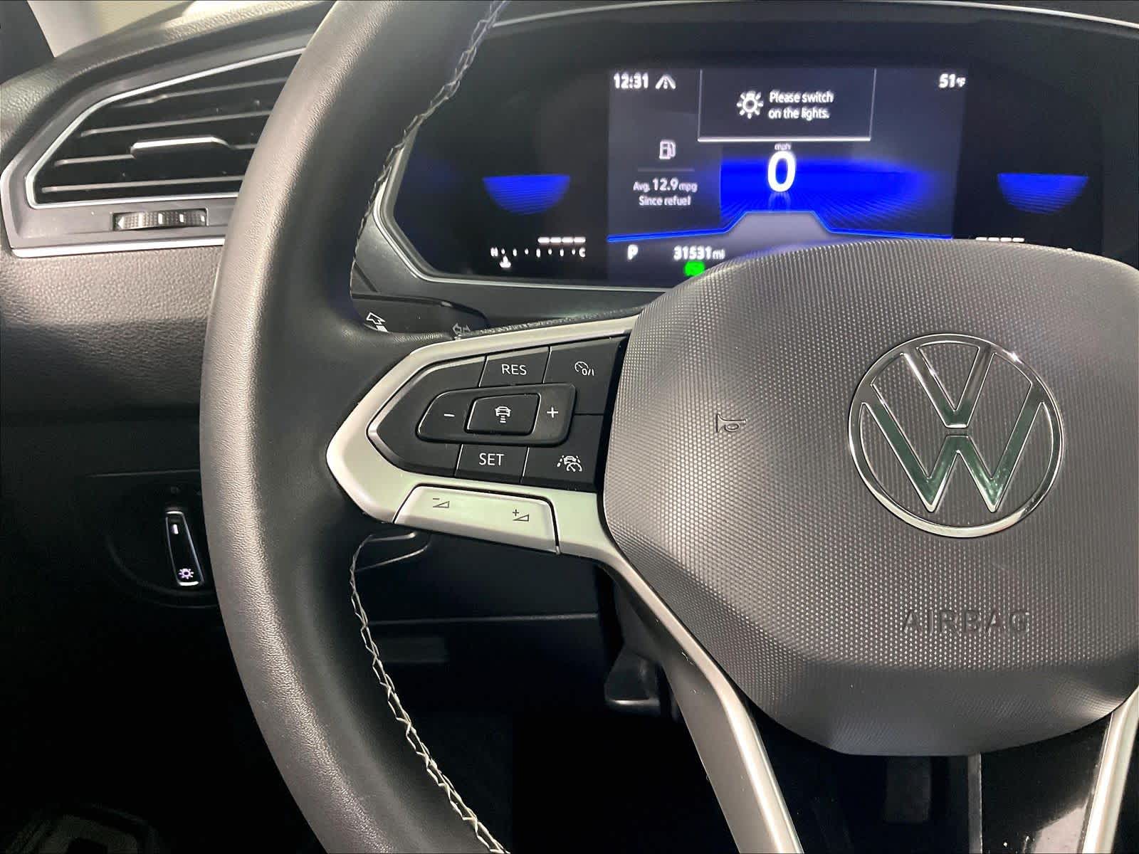 2022 Volkswagen Tiguan SE - Photo 23