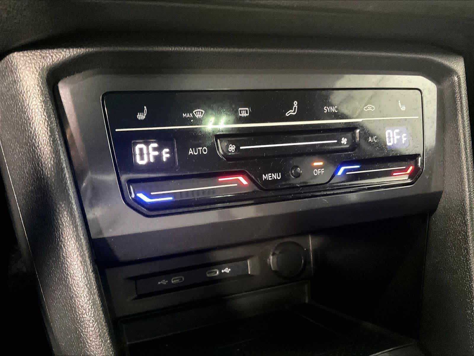 2022 Volkswagen Tiguan SE - Photo 26