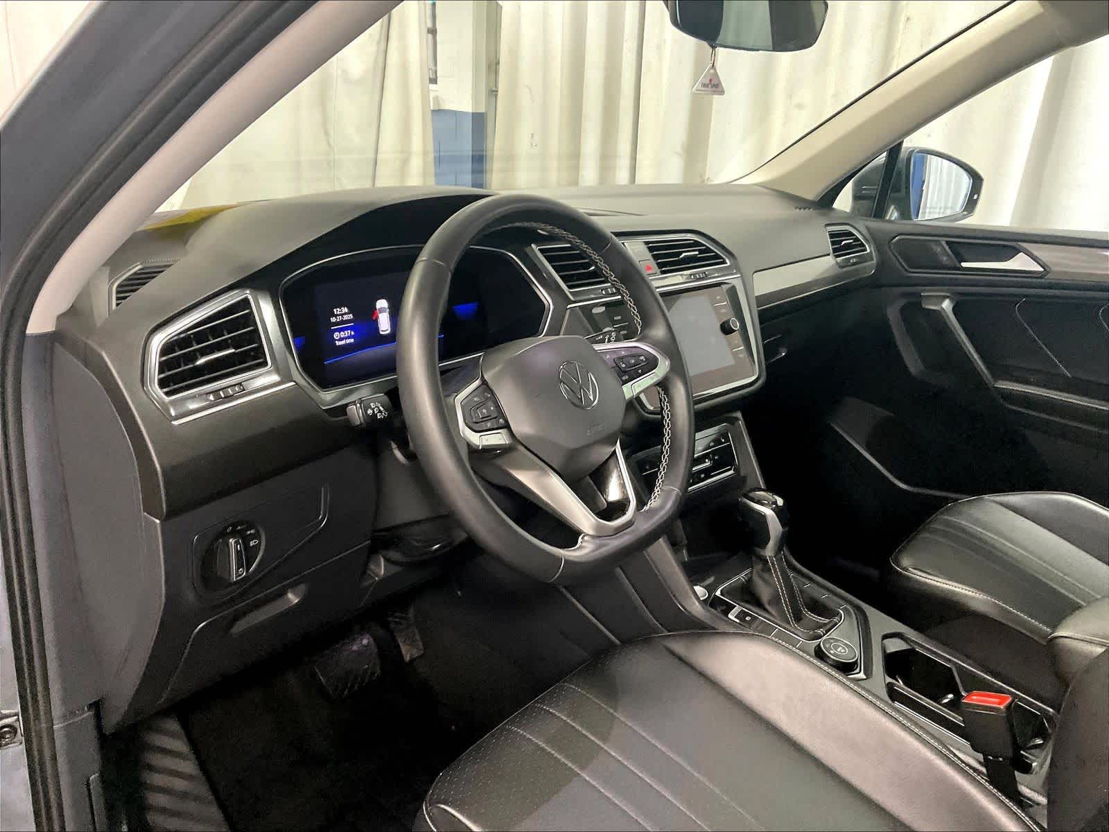 2022 Volkswagen Tiguan SE - Photo 8