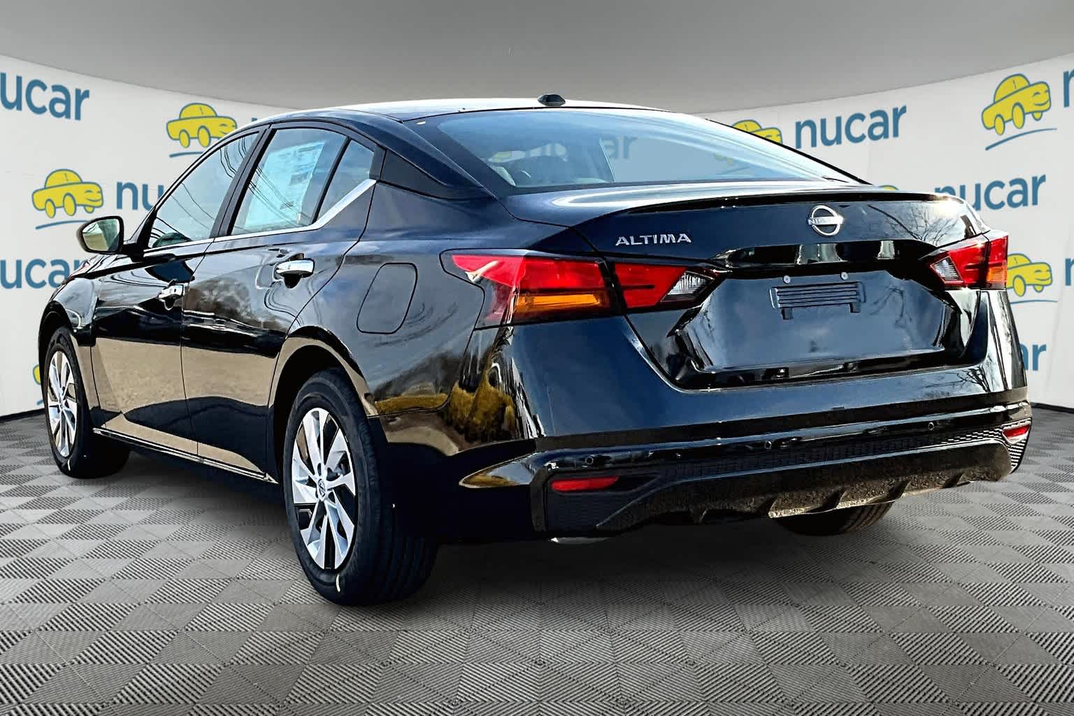2025 Nissan Altima S - Photo 5