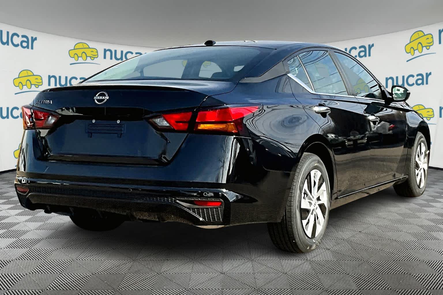 2025 Nissan Altima S - Photo 7