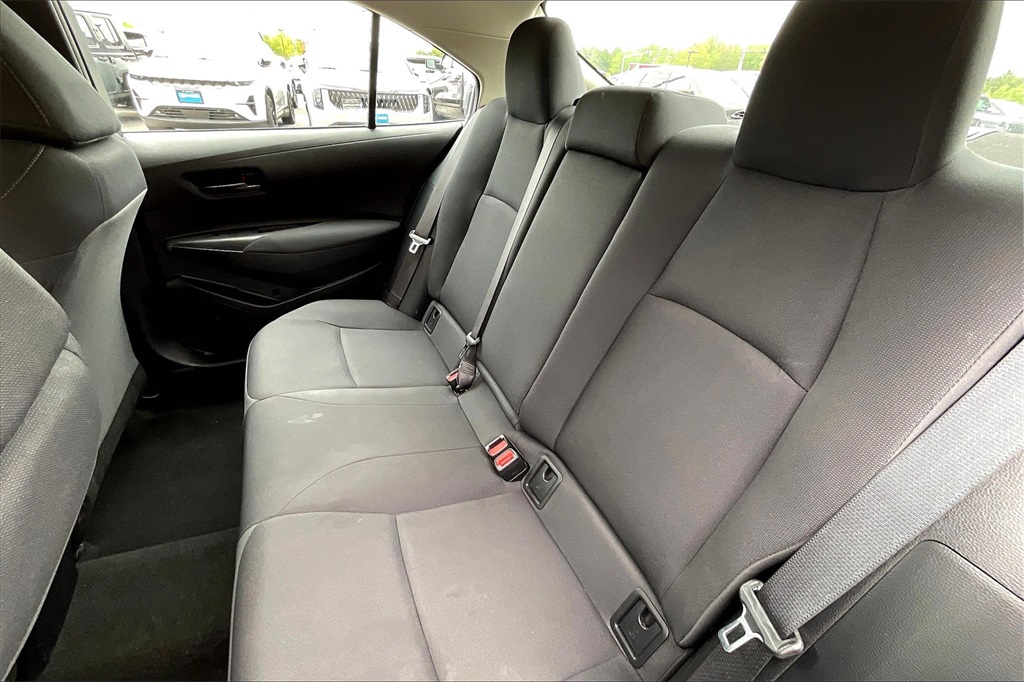 2022 Toyota Corolla LE - Photo 14